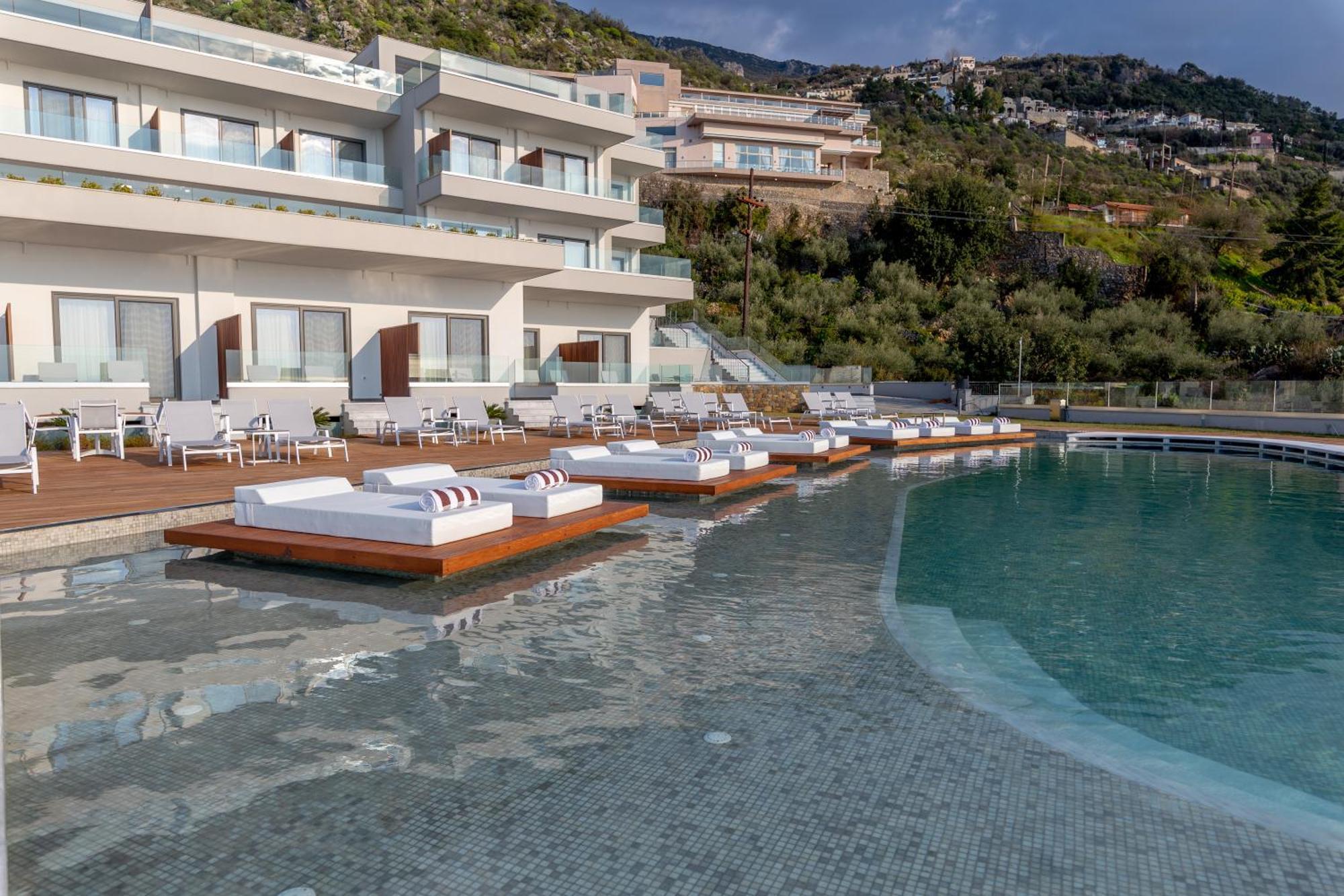 Messinian Icon Hotel & Suites كالاماتا المظهر الخارجي الصورة