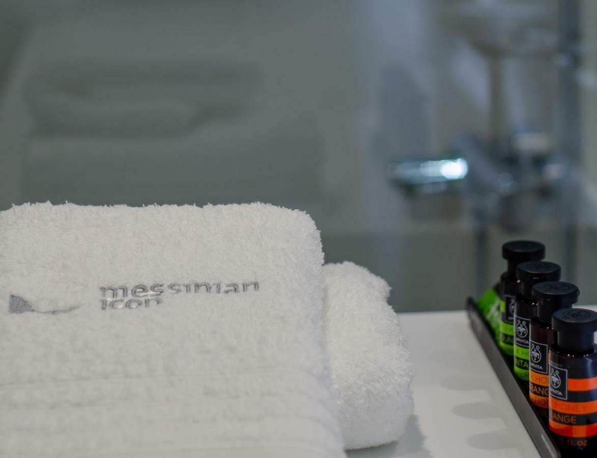 Messinian Icon Hotel & Suites كالاماتا المظهر الخارجي الصورة